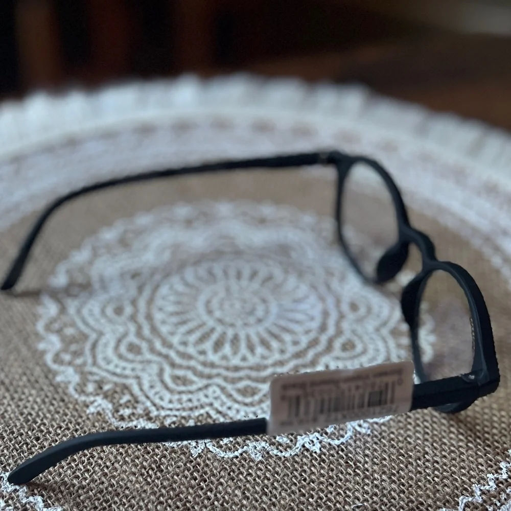 ScreenVision nwt—brand new